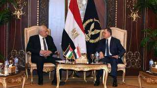 وزير الداخلية خلال استقباله نظيره...