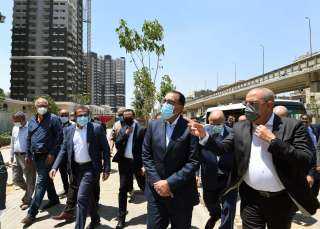 رئيس الوزراء يتفقد مشروع تطوير...