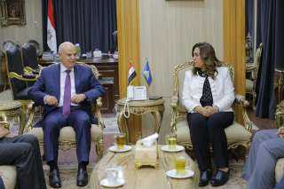 محافظ دمياط تستقبل مستشار السيد...