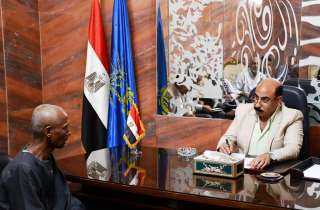في اللقاء الجماهيرى الأسبوعى .....