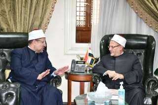 مفتي الجمهورية يستقبل وزير الأوقاف...