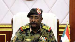 البرهان: السودان يعيش تجربة انتقال...