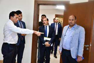 وزير الرياضة يباشر مهام عمله...