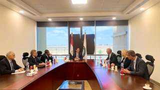 وزير الزراعة يترأس اجتماع اللجنة...