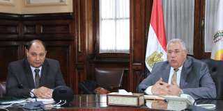 وزير الزراعة يعقد اجتماعا مع...