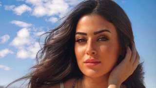 ميرنا نور الدين تخطف الأنظار...