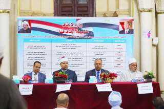 سكرتير عام محافظة قنا يشهد...