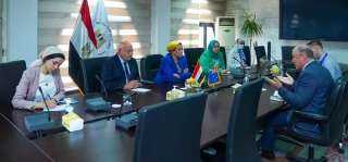 وزيرة البيئة تلتقى سفير استراليا...