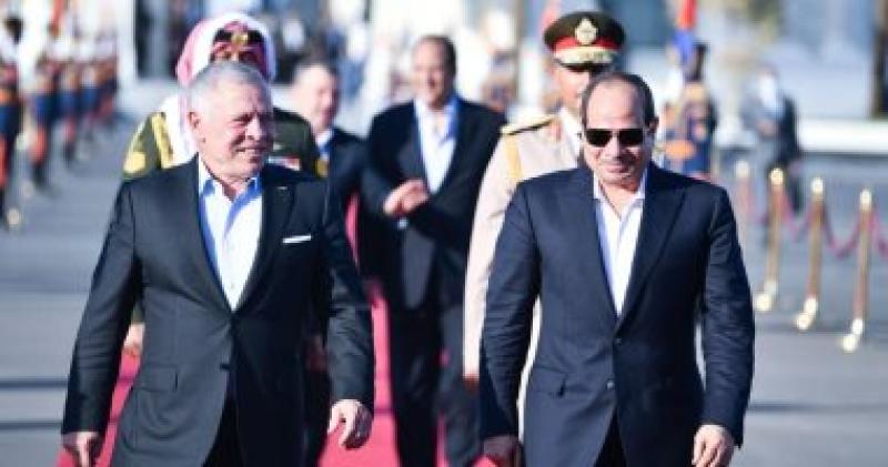 الرئيس السيسى يودع ملك الأردن بمطار العلمين