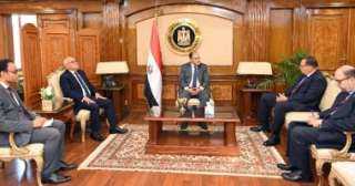 وزير الصناعة يستقبل محافظى بورسعيد...