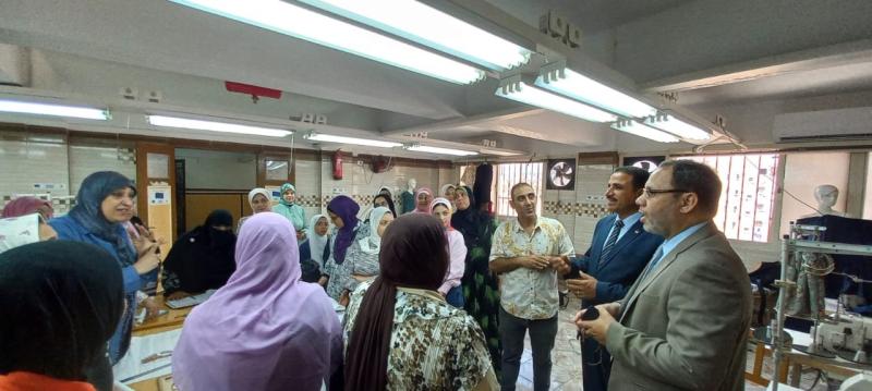 القوى العاملة :بدء دورات تدريبية  لنشر ثقافة ريادة الأعمال والمشروعات الصغيرة ومتناهية الصغر في بورسعيد