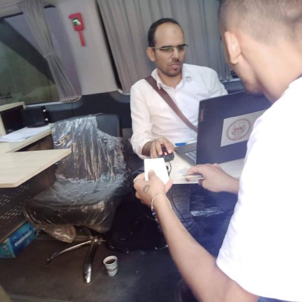 بناء على طلب عضو مجلس النواب ببولاق الدكرور.. تواجد سيارات الشهر العقارى أمام مقر شهر عقاري صفط اللبن