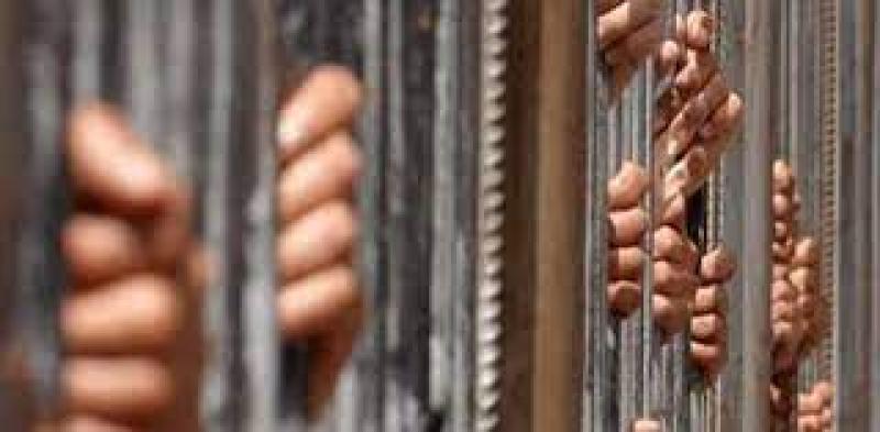 حبس أربعة متهمين بالاتجار فى المخدرات بمصر القديمة