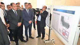 وزير التجارة يبحث مع قيادات...