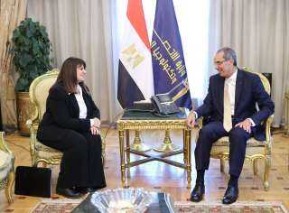 وزيرا الاتصالات والهجرة يبحثان أهم...