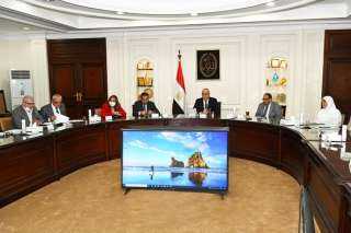 وزير الإسكان يتابع موقف تنفيذ...