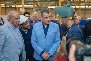 ”وزير الدولة للإنتاج الحربي يتفقد...