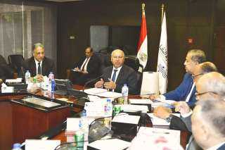 وزير النقل يترأس اجتماع الجمعيتين...