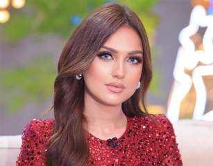 الإعلامية ياسمين عز: فيديو تصغير...