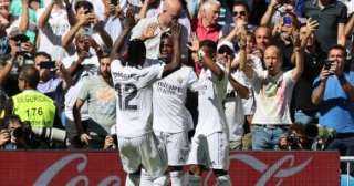 ريال مدريد يتخطى بيتيس وينفرد...