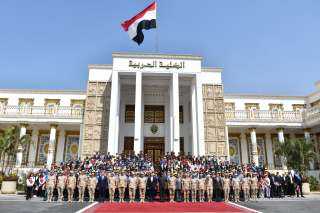 القوات المسلحة تنظم زيارة لمتدربى...