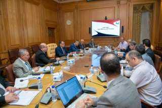 ”وزير الإنتاج الحربى” يلتقى محافظ...