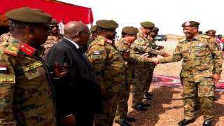 السودان.. البرهان يحذر: ”ليس مسموحا...