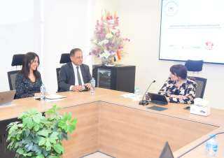 وزيرة الهجرة تتابع نتائج مشروعات...