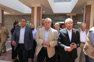 وزير التعليم العالي يتفقد عددًا...