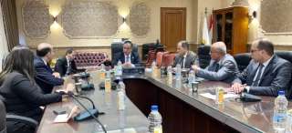 ”مصلحة الجمارك” تدرس مقترحًا للربط...
