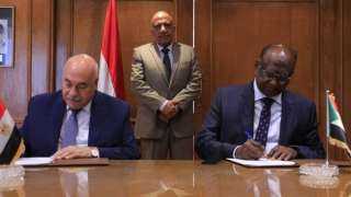 عصمت يشهد توقيع مذكرة تفاهم...