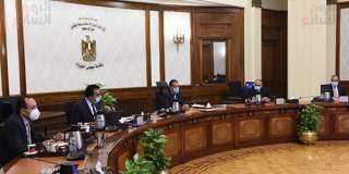 وزير الصحة والسكان يستعرض آخر...