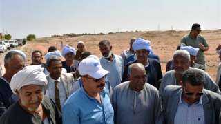 محافظ أسوان يتفقد مركز الغسيل...