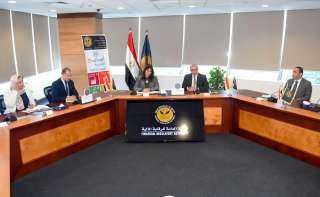 الهجرة والرقابة المالية يبحثان فرص...