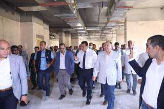 وزير الصحة يتفقد مشروع إنشاء...