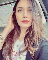 الفنانة لبنى عزت تكشف علاقتها...