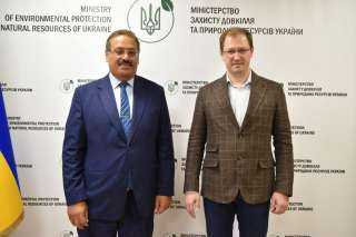 السفير المصري لدى أوكرانيا يلتقى...