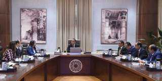 مصطفى مدبولى يتابع مع رئيس...