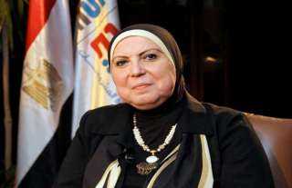 نيفين جامع: لأول مرة 5...