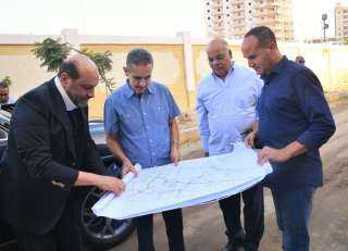 محافظ الغربية يتفقد مشروعات الرصف...