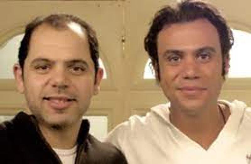 محمد إمام يهنئ شقيقه رامي على فيلم ”فضل ونعمة”