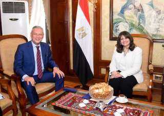 سها جندي: ننسق ونتعاون مع...