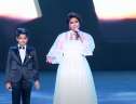 بالفيديو.. شيرين ومحمد أسامة يغنيان...