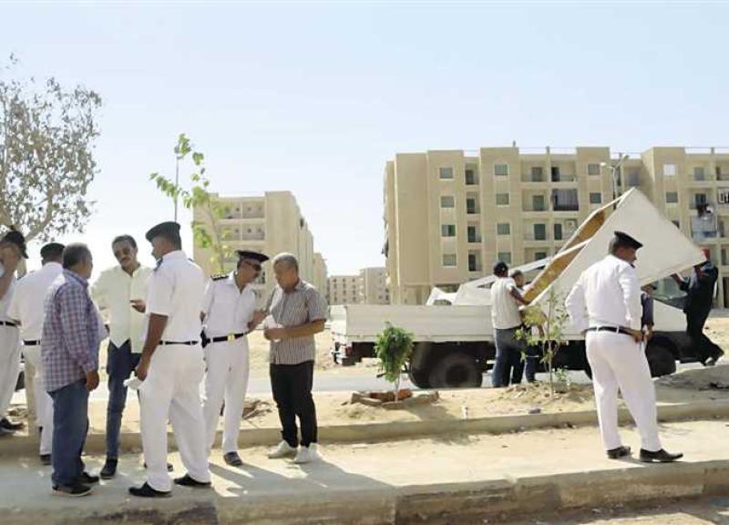 الإسكان: تنفيذ 33 قرار غلق واسترداد وإزالة لأنشطة مخالفة بـ 3 مدن جديدة