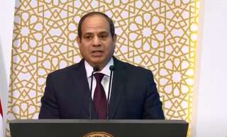 السيسى: مصر تمر بمرحلة غاية...