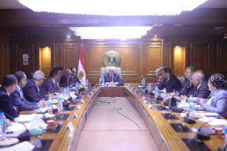 وزير التعليم العالي يرأس اجتماع...