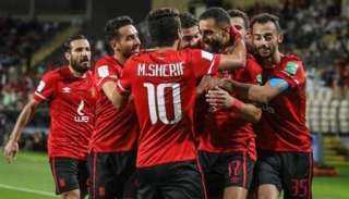 الأهلي يرتدي الطاقم الأحمر في...
