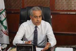 وزير القوى العاملة يلتقي خبير...