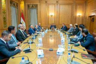 ”وزير الإنتاج الحربي” يستقبل ...