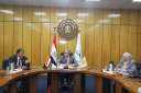 وزير القوى العاملة يرأس اجتماع...